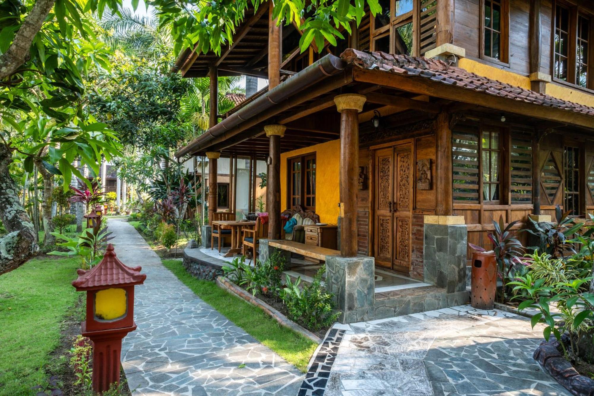 Lombok Stanley Garden Villas Montongbuwoh Exterior foto