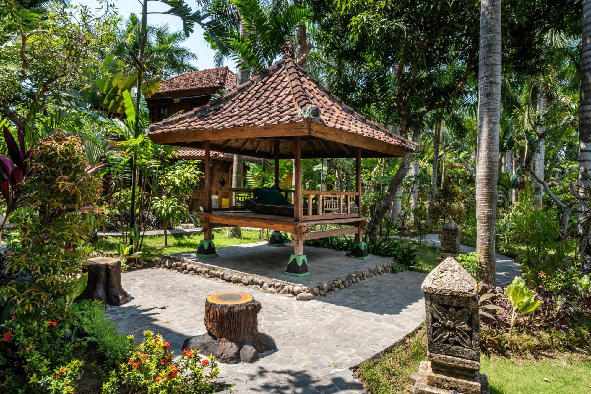 Lombok Stanley Garden Villas Montongbuwoh Exterior foto