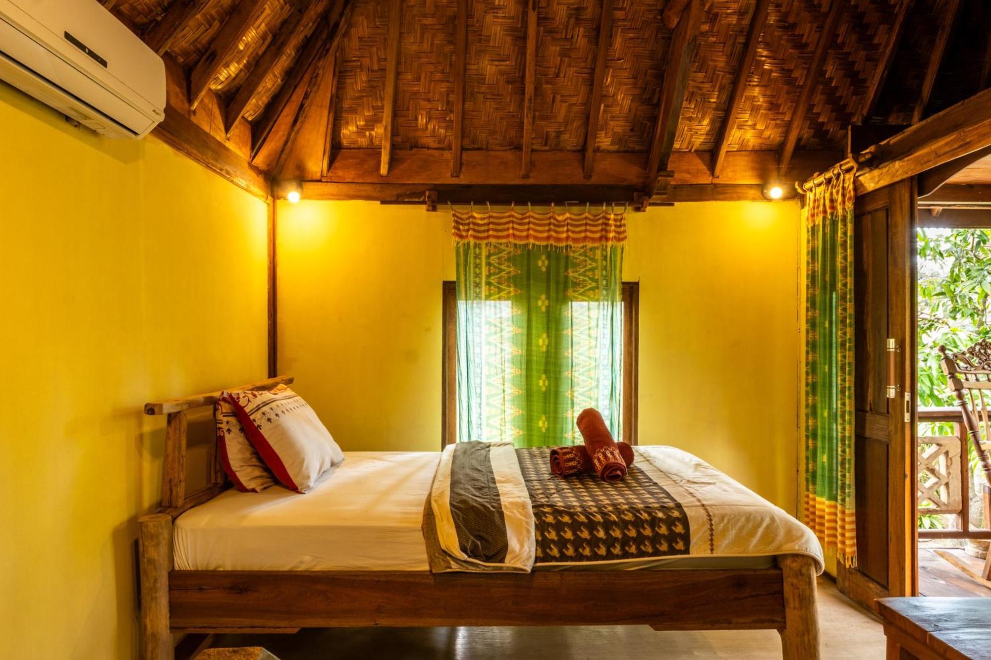 Lombok Stanley Garden Villas Montongbuwoh Exterior foto